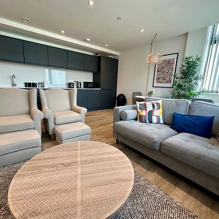 Lovely 1 Bed Apartment - Old Trafford 曼彻斯特 外观 照片