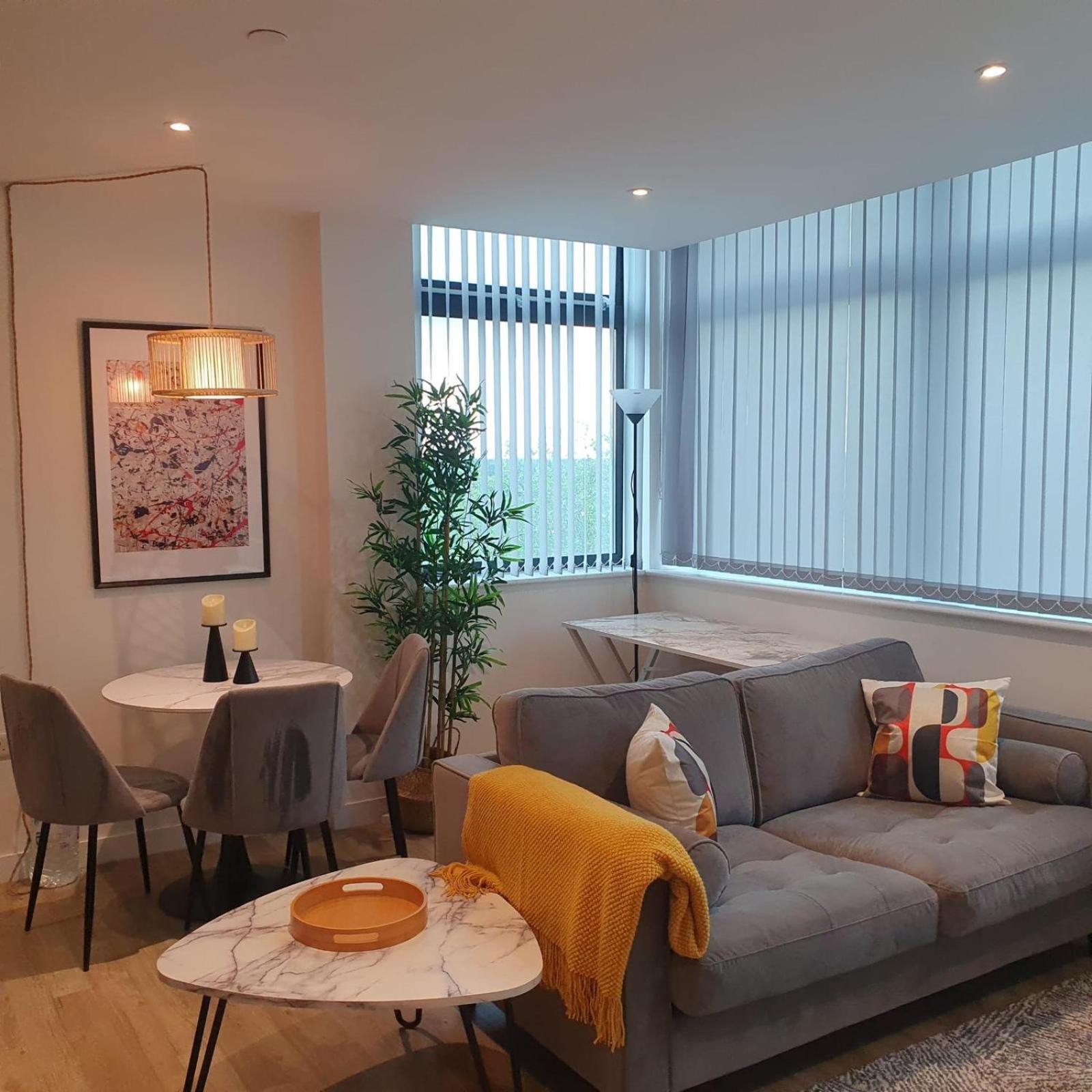 Lovely 1 Bed Apartment - Old Trafford 曼彻斯特 外观 照片